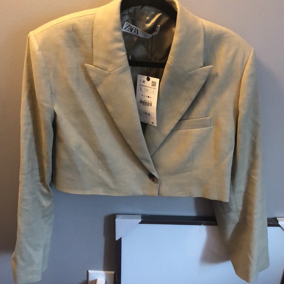 Linen blend crop blazer. - Picture 6 of 6